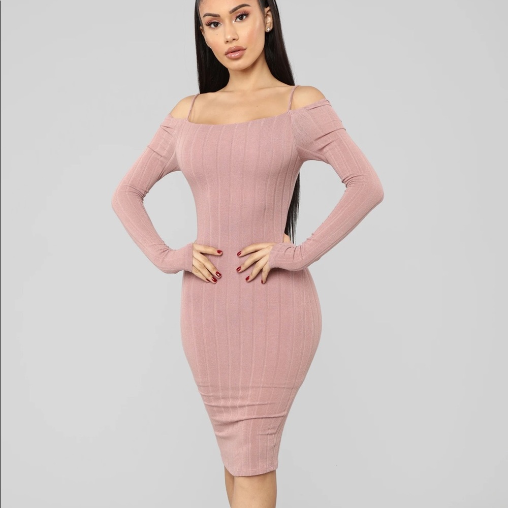 🚫SOLD🚫 Mauve Long Sleeve Dress